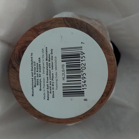 Himalayan Salt Lamp w/wooden base - Picture 4 of 4